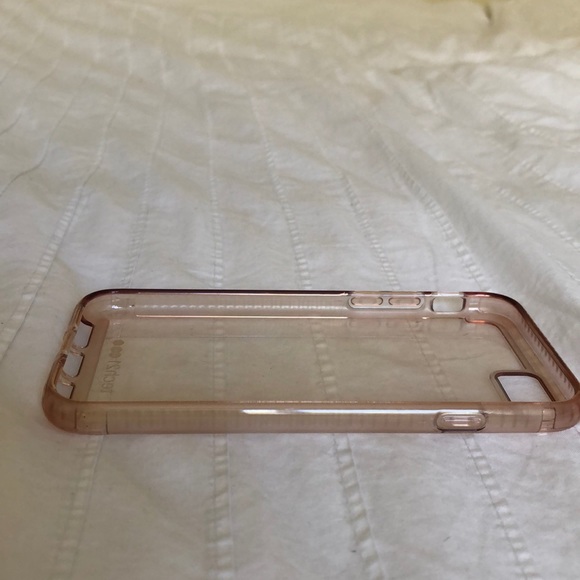 Clear Tech21 iPhone 8 case - Picture 4 of 4